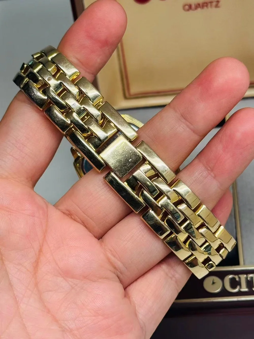 Vintage Citizen Quartz Gold Tone Date Dress Men Watch Runs New Battery With Box